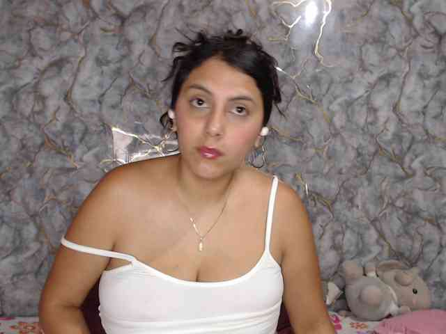 MiaRouse webcam