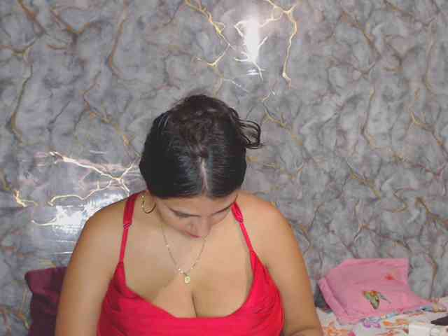 MiaRouse webcam