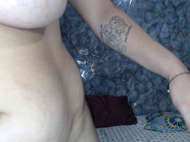 MiaRouse webcam