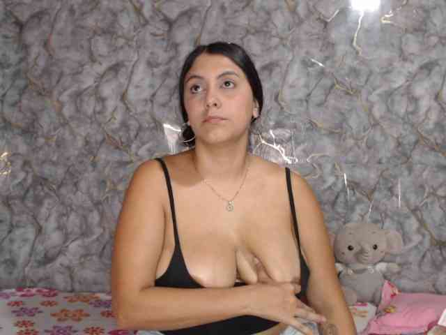 MiaRouse webcam