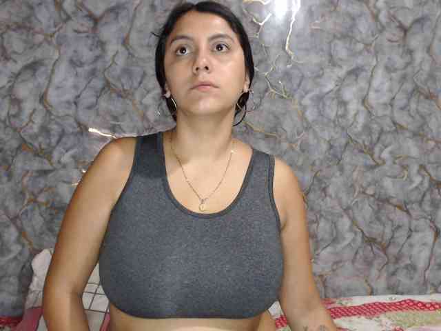 MiaRouse webcam