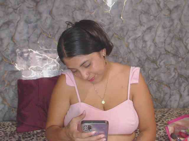 MiaRouse webcam
