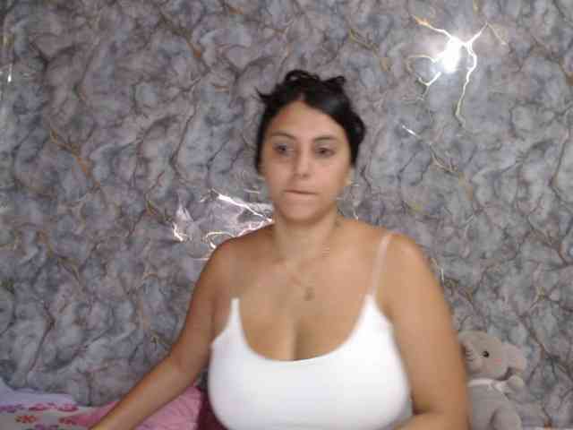 MiaRouse webcam