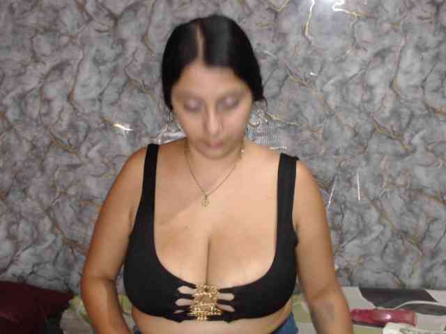 Miarouse Live Webcam on BongaCams