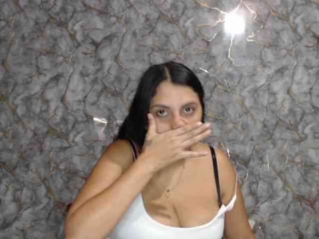 MiaRouse webcam