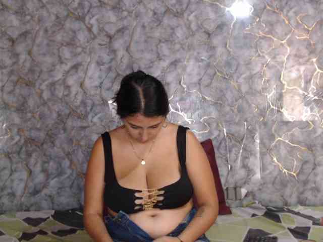 Miarouse Live Webcam on BongaCams