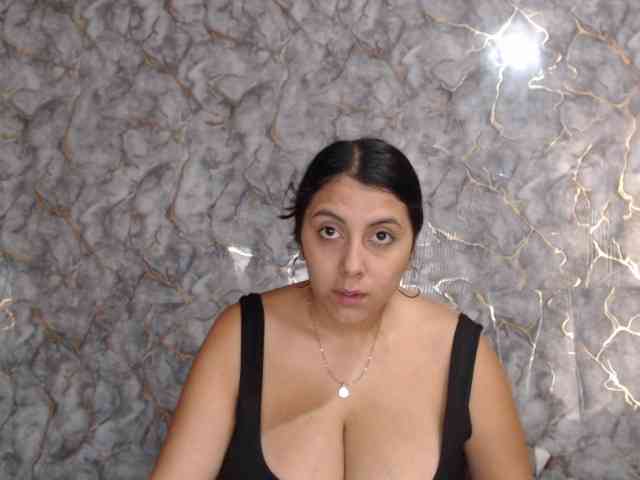 MiaRouse webcam