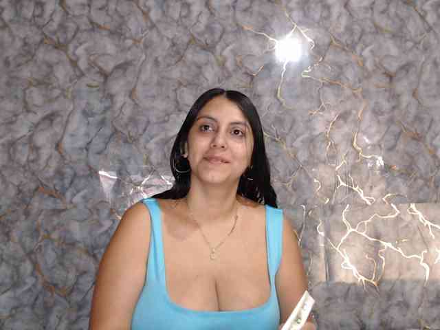 MiaRouse webcam