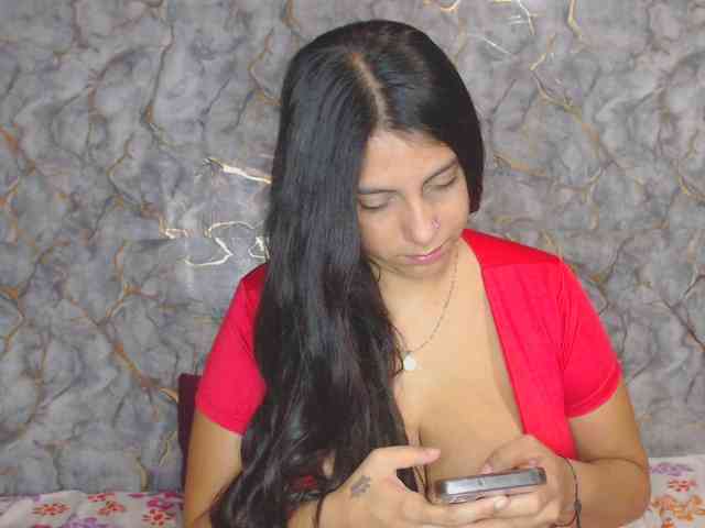 MiaRouse webcam