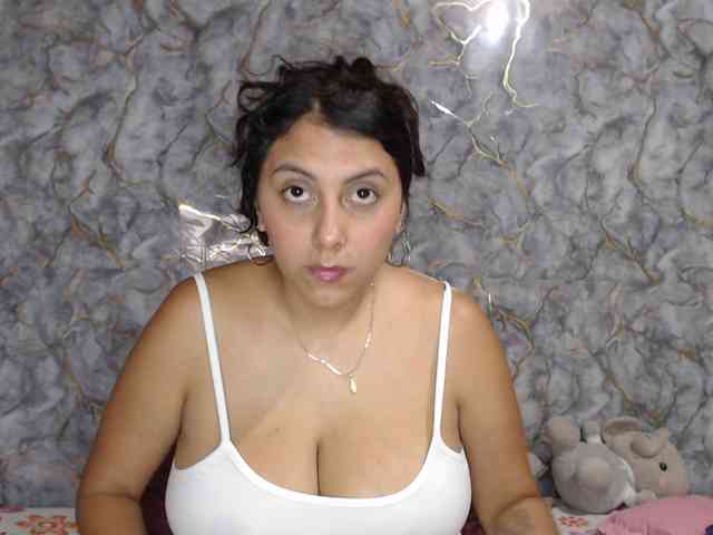 MiaRouse webcam