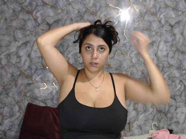 MiaRouse webcam