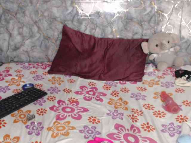 MiaRouse webcam