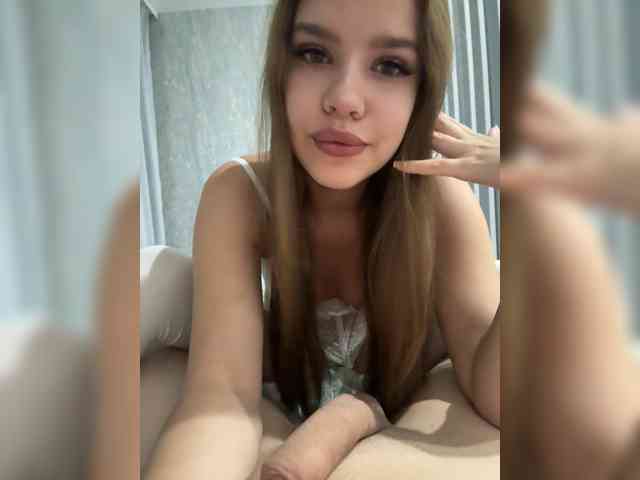 Model: KissKissss