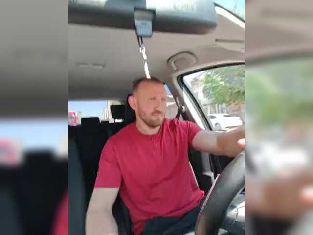 Olegbarracuda, 36 y/o - Live Cam on BongaCams
