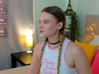 Emma-peach Porn Show