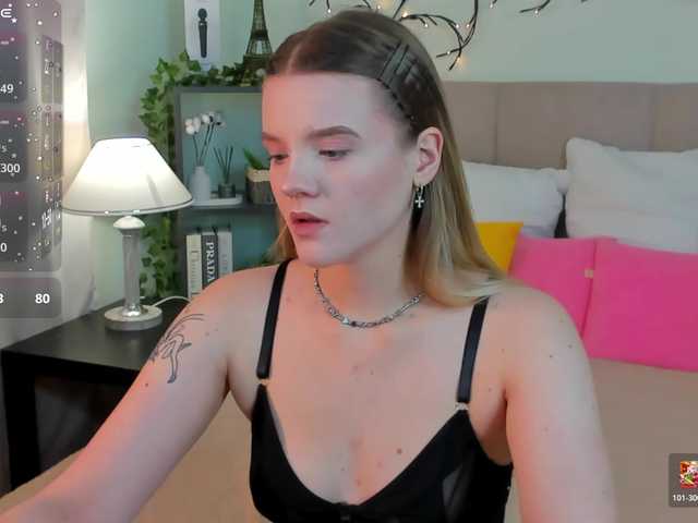 Emma-peach live cam on BongaCams