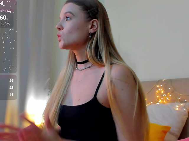 Emma-peach live cam on BongaCams