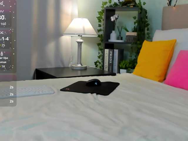 Emma-peach live webcam show