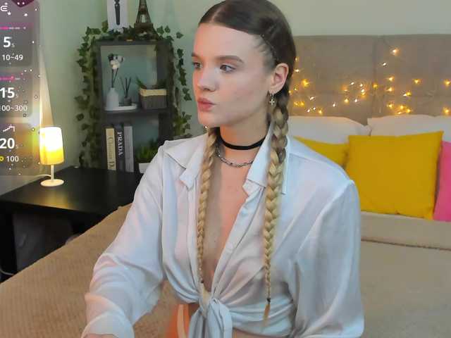 Emma-peach live cam on BongaCams