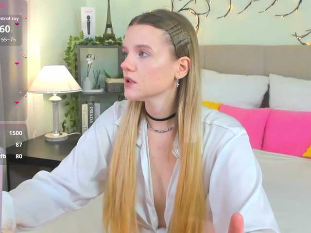 Emma-peach live cam on BongaCams