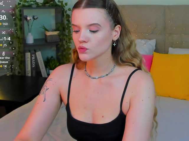 Emma-peach live cam on BongaCams