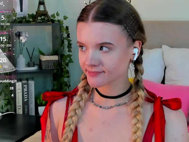 Emma-peach live cam on BongaCams