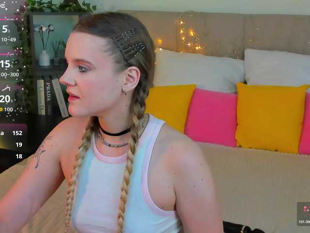 Emma-peach live cam on BongaCams