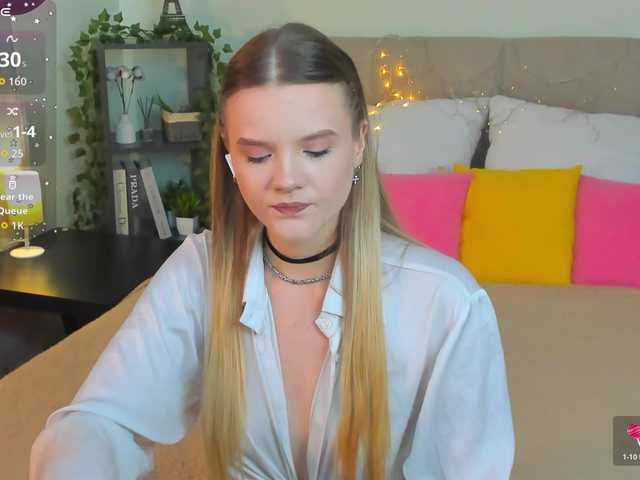 Emma-peach live cam on BongaCams