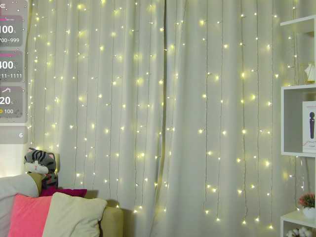 Emma-peach live cam on BongaCams
