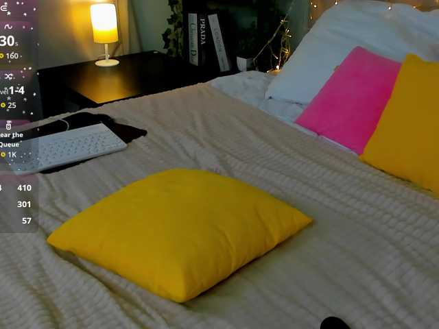 Emma-peach live cam on BongaCams
