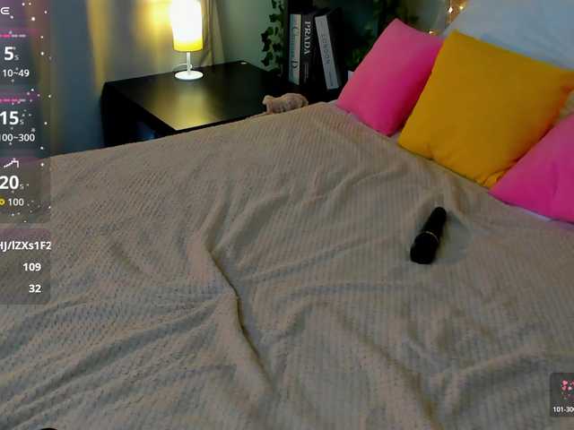 Emma-peach live cam on BongaCams