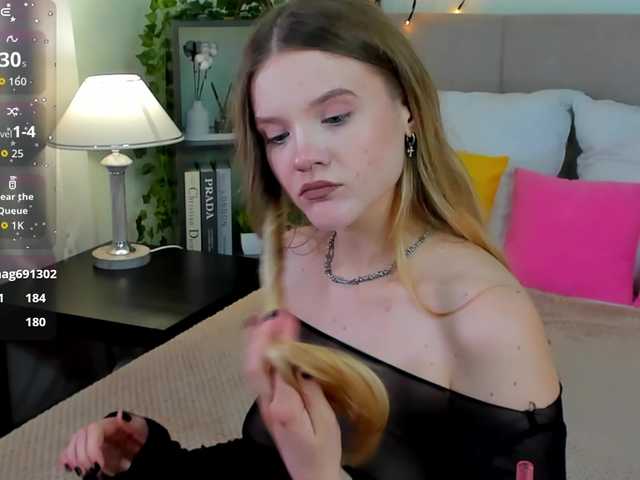 Emma-peach live webcam show