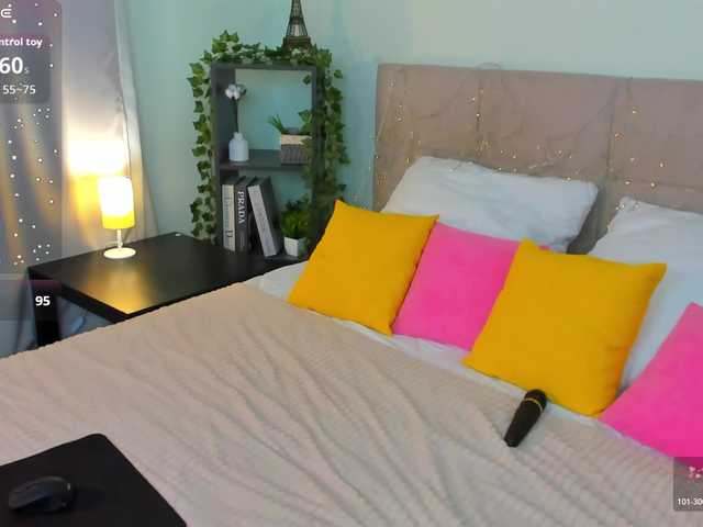 Emma-peach live cam on BongaCams