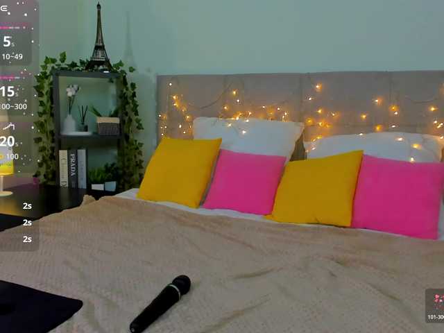 Emma-peach live cam on BongaCams