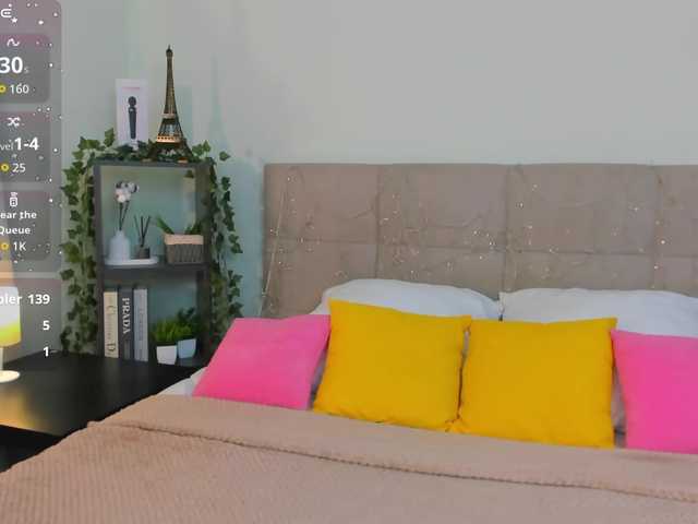 Emma-peach live cam on BongaCams
