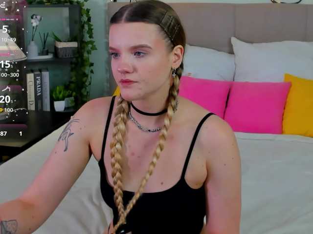 Emma-peach live cam on BongaCams