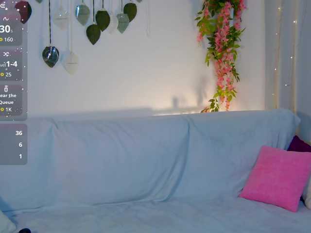 Emma-peach live cam on BongaCams