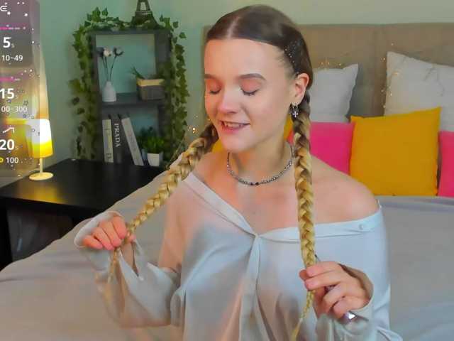 Emma-peach live cam on BongaCams