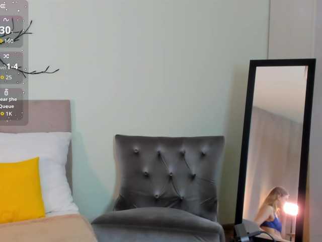 Emma-peach live cam on BongaCams
