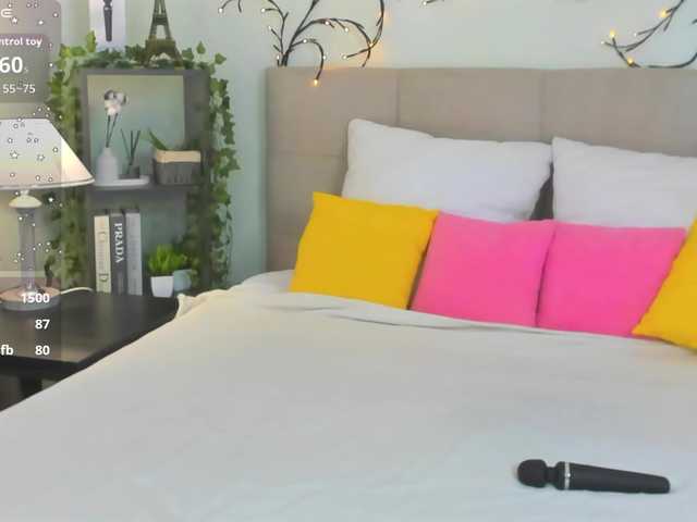 Emma-peach live cam on BongaCams