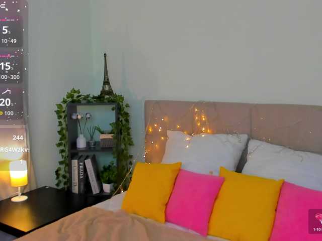 Emma-peach live cam on BongaCams