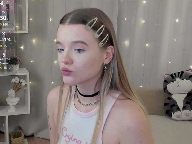 Emma-peach live cam on BongaCams