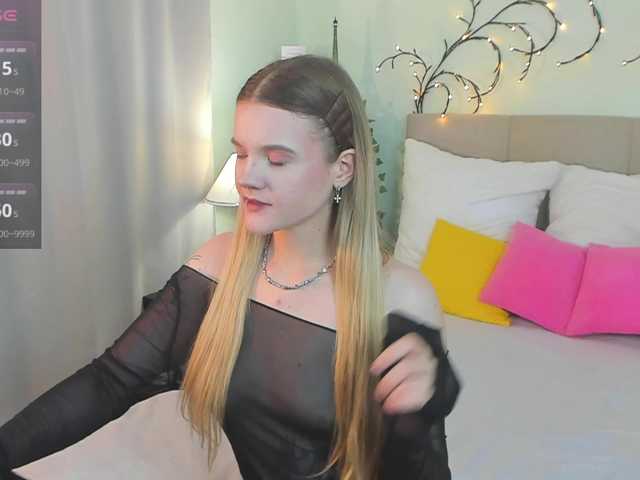 Emma-peach live cam on BongaCams
