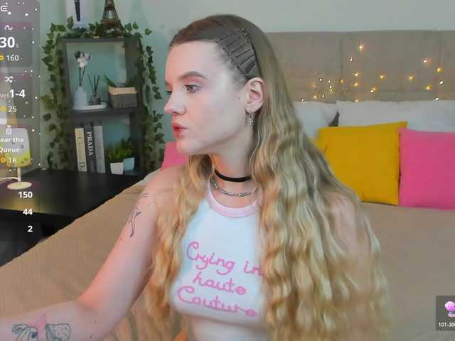 Emma-peach live cam on BongaCams