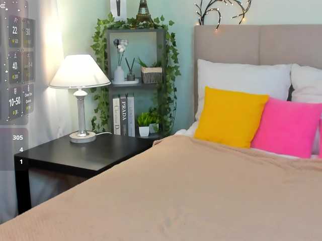 Emma-peach live cam on BongaCams