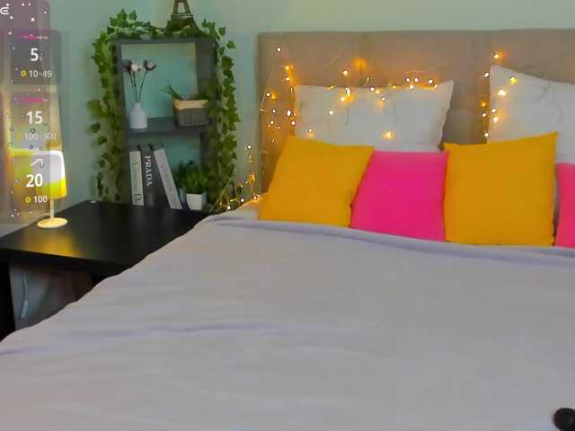 Emma-peach live cam on BongaCams