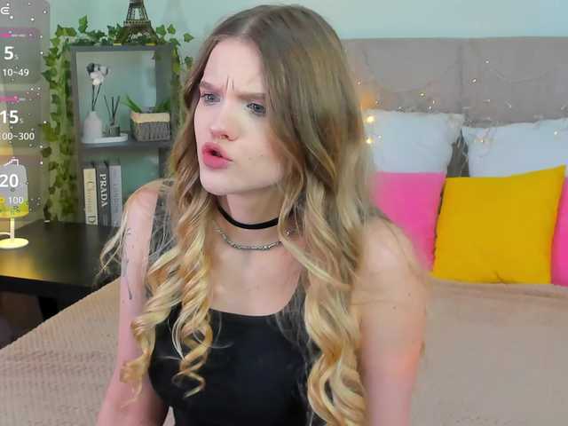 Emma-peach live cam on BongaCams