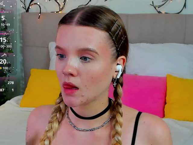 Emma-peach live cam on BongaCams