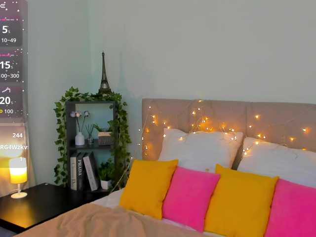 Emma-peach live cam on BongaCams