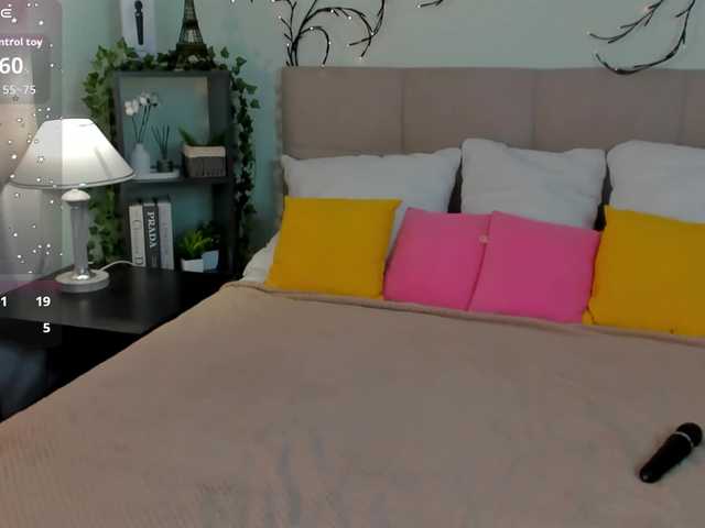 Emma-peach live cam on BongaCams